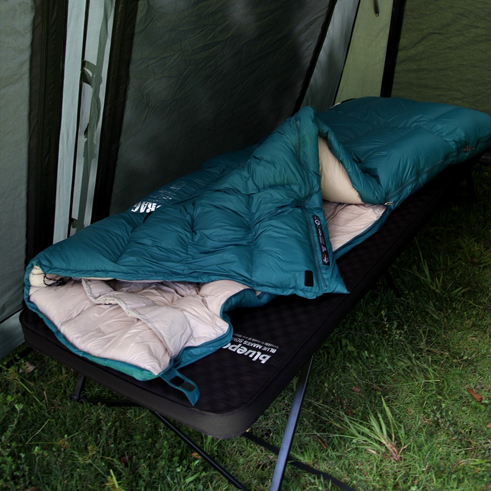 어반캠퍼 다우니페더 드래그 1800g 덕다운 캠핑 침낭 오리털 충전재 캠핑이불, 터키그린, 1개 126,000원