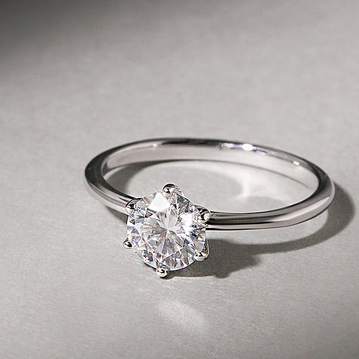 전체 92.5 Silver 모이사나이트 다이아 반지 RA0681 190,000원