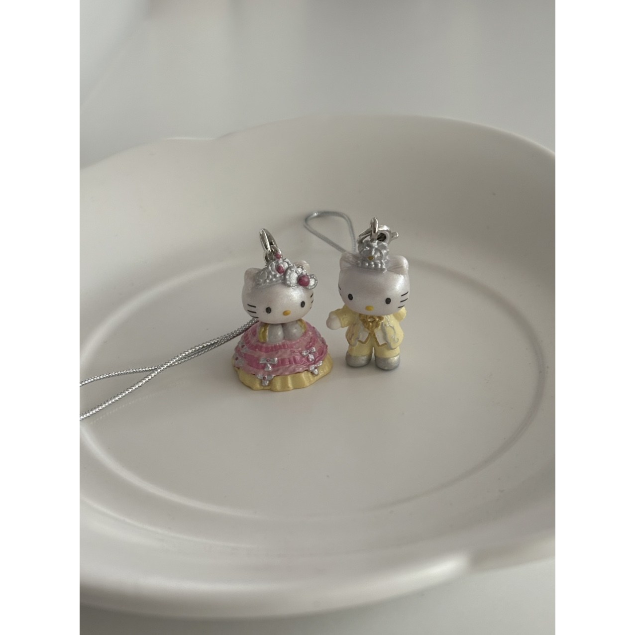 고전 웨딩키티 피규어 키링 드레스 키티 17,900원