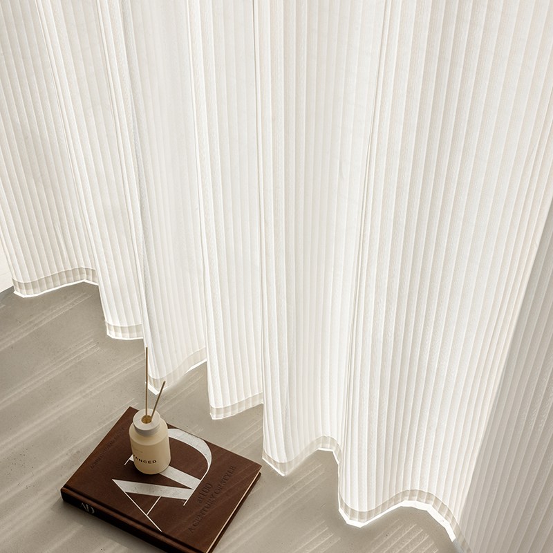 홈키안 스트라이프 쉬폰 커튼 거실  차르르 비침없는 도툼 두꺼운 내마모성 화이트 커텐 18,800원