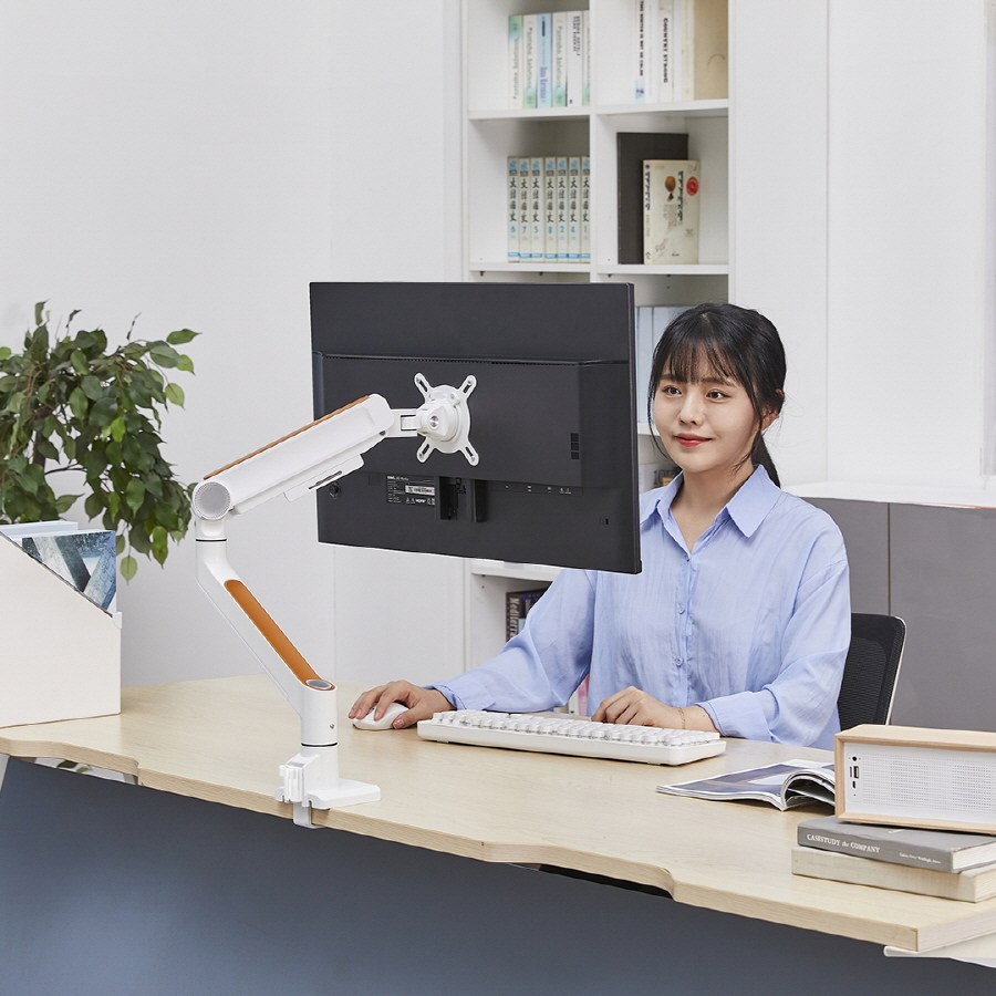 카멜마운트 32인치 싱글모니터암 GDA1 고중량 클램프 홀타입 USB 가로세로 회전 높이조절 모니터거치대 99,000원