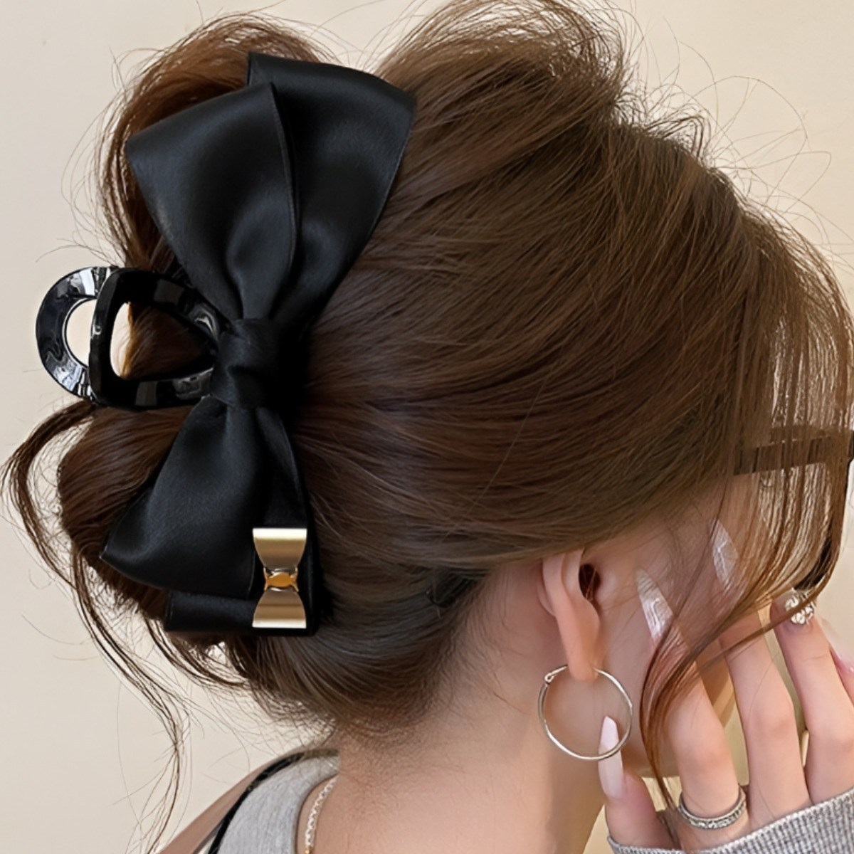 COCOMONSTER 프리미엄 실버 포인트 고급 나일론 리본 올림머리 헤어 집게핀 13cm 23,000원