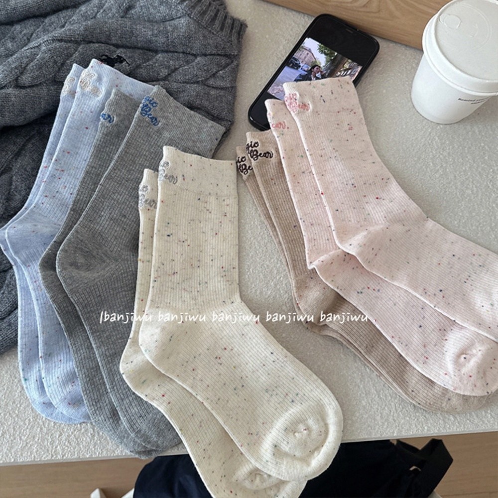 Banjiwu 여성 레터링 자수 겨울 양말 중목 양말 장목 양말 중목 양말 패션 무압박 운동 순면 양말 3족 세트 19,990원