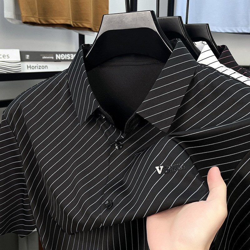 남성 반팔 신상 고급 셔츠 중년 스트라이프 캐주얼 여름 얇은 셔츠 구김방지 트렌디 남성 셔츠 럭셔리 일상옷 중년 패션 반팔 디자인 출근용 럭셔리 구김방지 26,490원