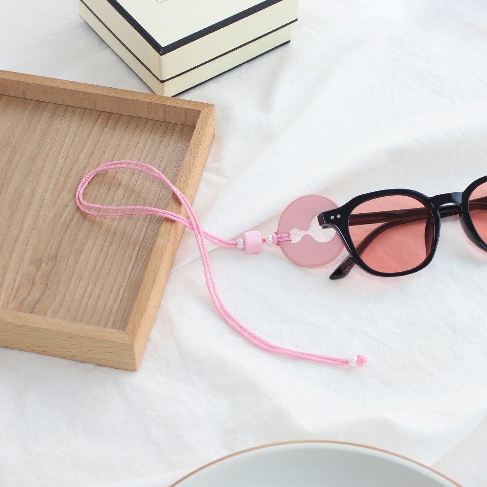 라피던트 안경 목걸이 가죽 홀더 안경줄 선글라스줄 6,800원