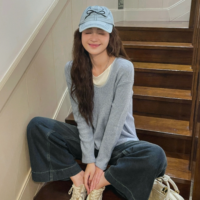 무니유유 소프트 데일로 투인원 라운드넥 긴팔 니트 스웨터 23,800원