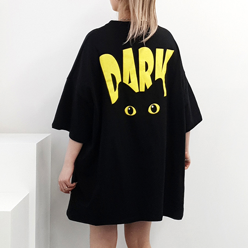 [퀸비샵] 다크고양이 빅박스 // 빅사이즈 루즈핏 반팔티 티셔츠 오버핏 박스티 임부복 오버사이즈 17,900원