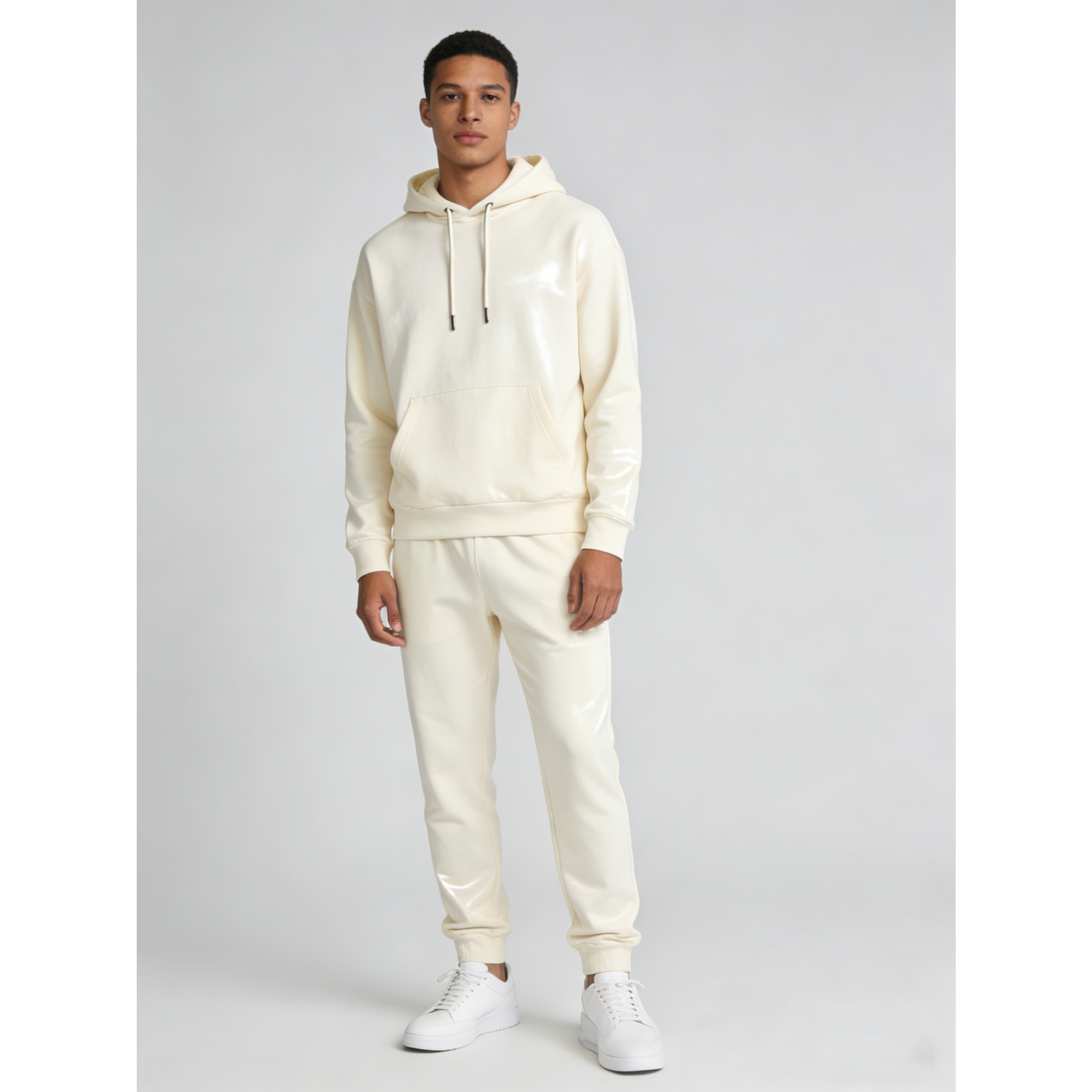 ANYOU 데일리룩 완성! 부드럽고 편안한 소재로 제작된 후드티와 조거팬츠 세트 다양한 스타일링 가능 봄 가을 필수 아이템 14,980원