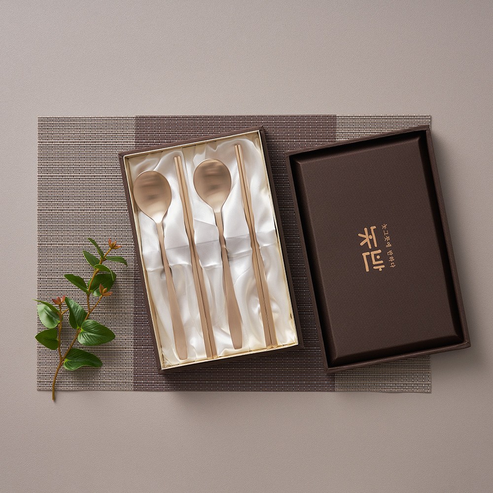 놋반 방짜유기 프리미엄 수저세트 민자 유기수저 2인 선물용, 1세트, 수저세트, 유기 54,000원