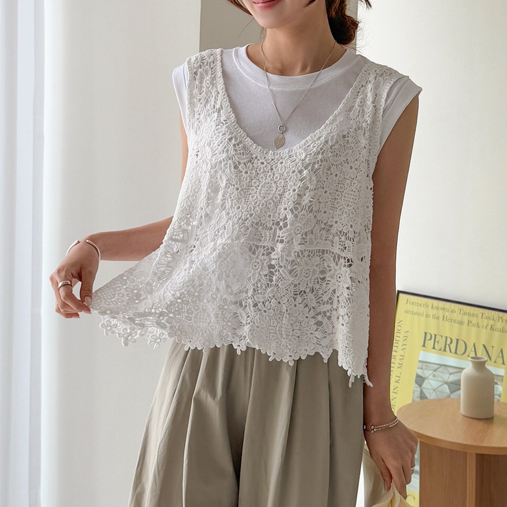 데일리앤 피오니 여름 뜨개 그물 펀칭 스카시 얇은 레이어드조끼 니트 뷔스티에 조끼 크로쉐 베스트 16,800원