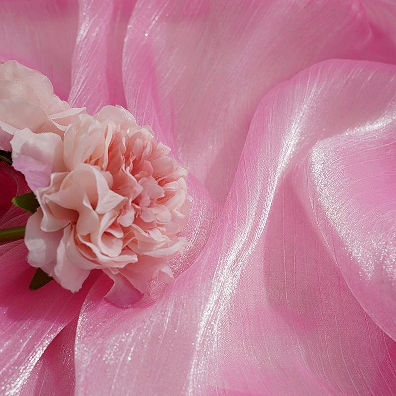 인리치 반짝이는 실크 배경천 카민 100 x 150 cm 10,620원