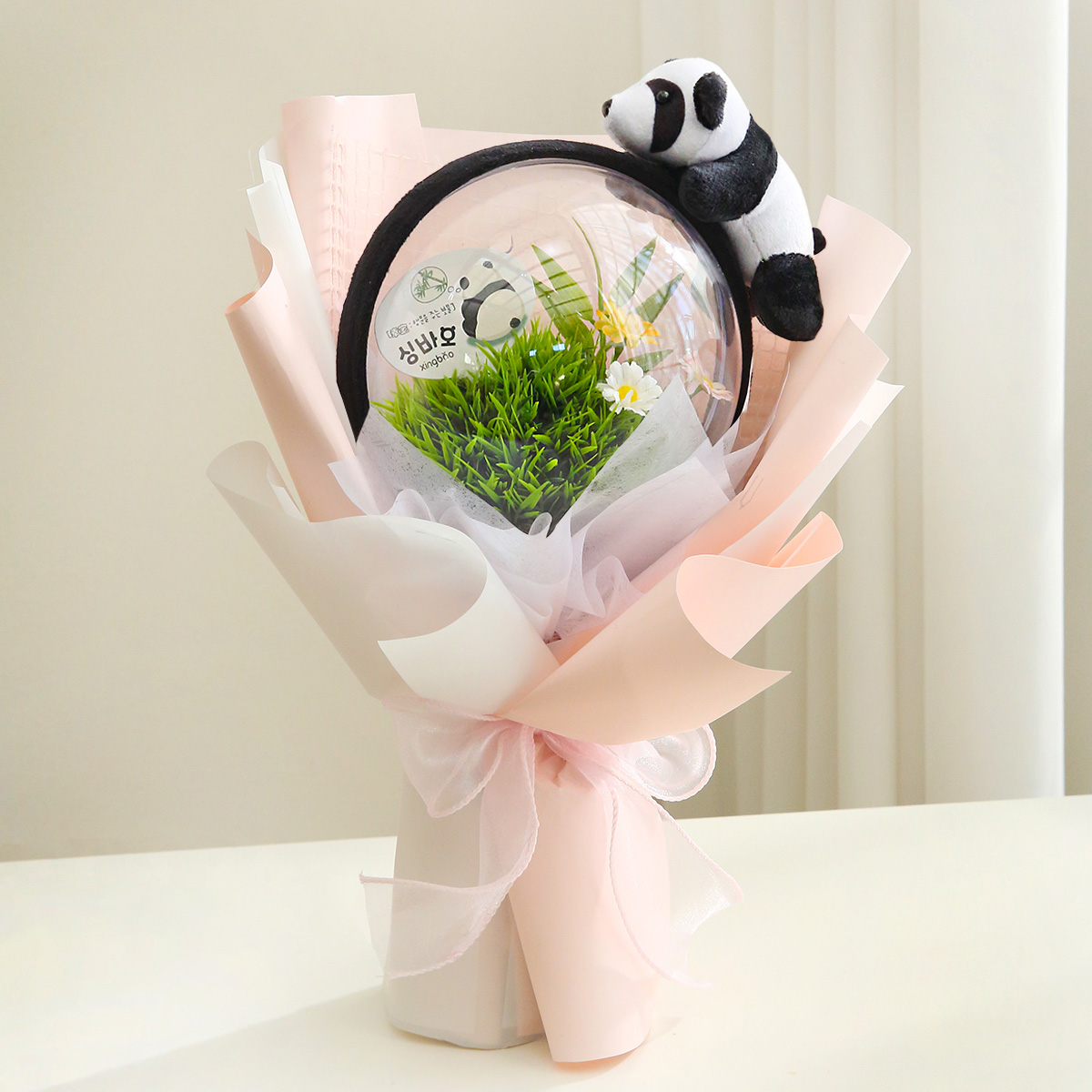 뷰티풀데코센스 조화 싱바오 판다인형 머리띠 아크릴 풍선 꽃다발 13,300원