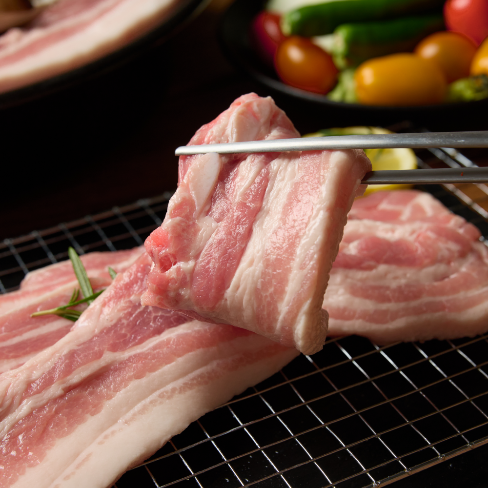 [한땀갈비] 초특가 삼겹살 부드럽고 육즙 가득한, 1개, 1kg 19,900원