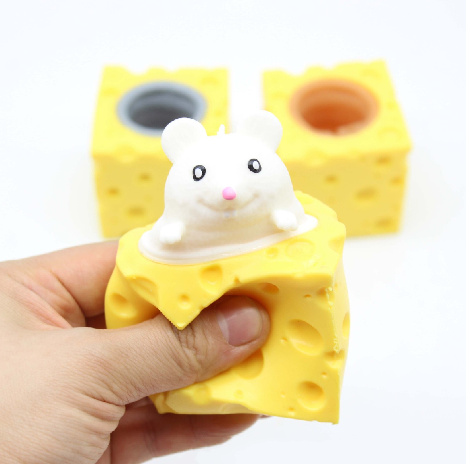 치즈쥐 스퀴시 말랑이 장난감 스트레스 해소 촉감 놀이 완구 흰색쥐 2,500원