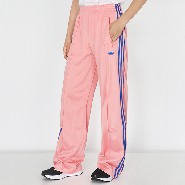 아디다스 W 트레이닝복 긴바지 AdiColor Classic 파이어버드 루즈 트랙 팬츠 핑크-블루 3S 로고 85,000원