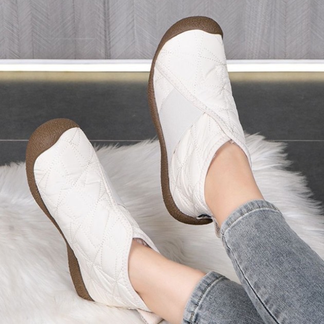 레오엘 겨울 여성 방한화 중년 엄마신발 털안감 미끄럼방지 부드러운 패딩슈즈 22,400원