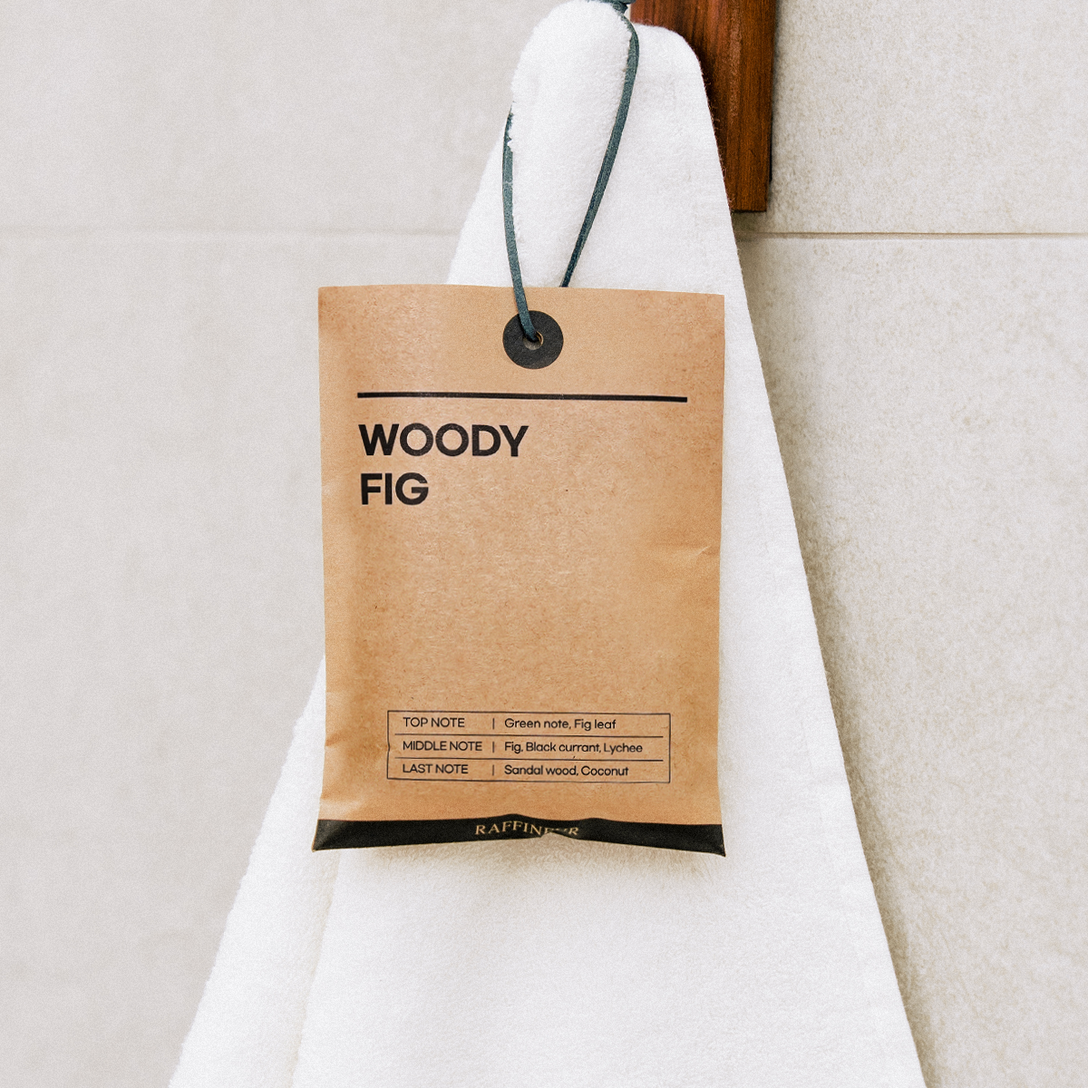 라피네르 새차 퍼퓸 크라프트 샤쉐 옷장 인테리어 실내 차량용 방향제 70g, 5개, 우디피그 39,800원