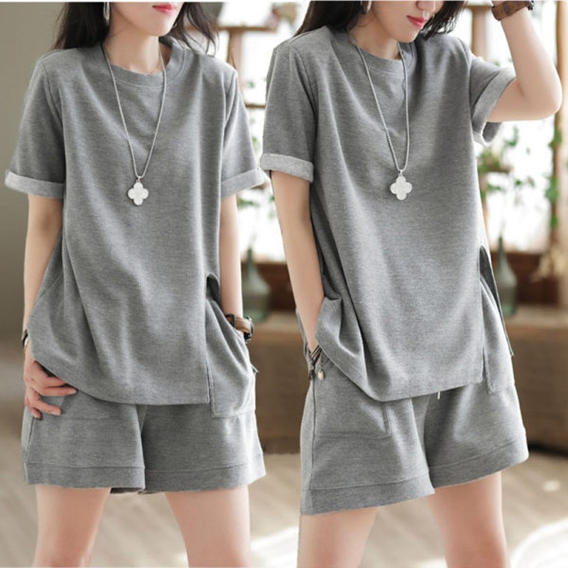 여성용 캐주얼 반팔티셔츠+반바지 세트 루즈핏 레트로 여름 의상 홈웨어 외출복 겸용 데일리룩 포켓 디자인 빅사이즈 23,880원