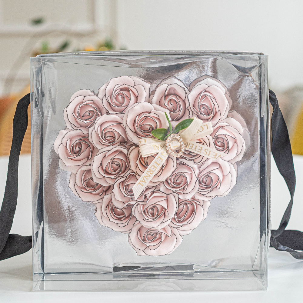 라운드오프 비누꽃 사랑을 전하는 하트 장미 LED + 고급 엽서 세트 36,400원