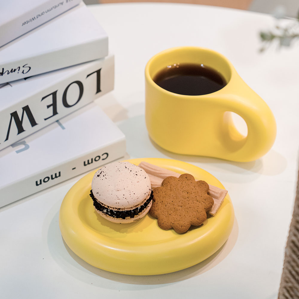 홈카페 감성 뭉툭머그컵 + 플레이트 세트 8,360원