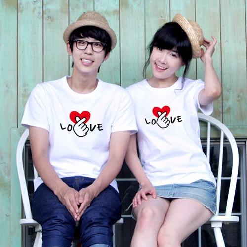 <해피앤티 커플티> '손가락하트' 반팔 커플티 커플룩 17,900원