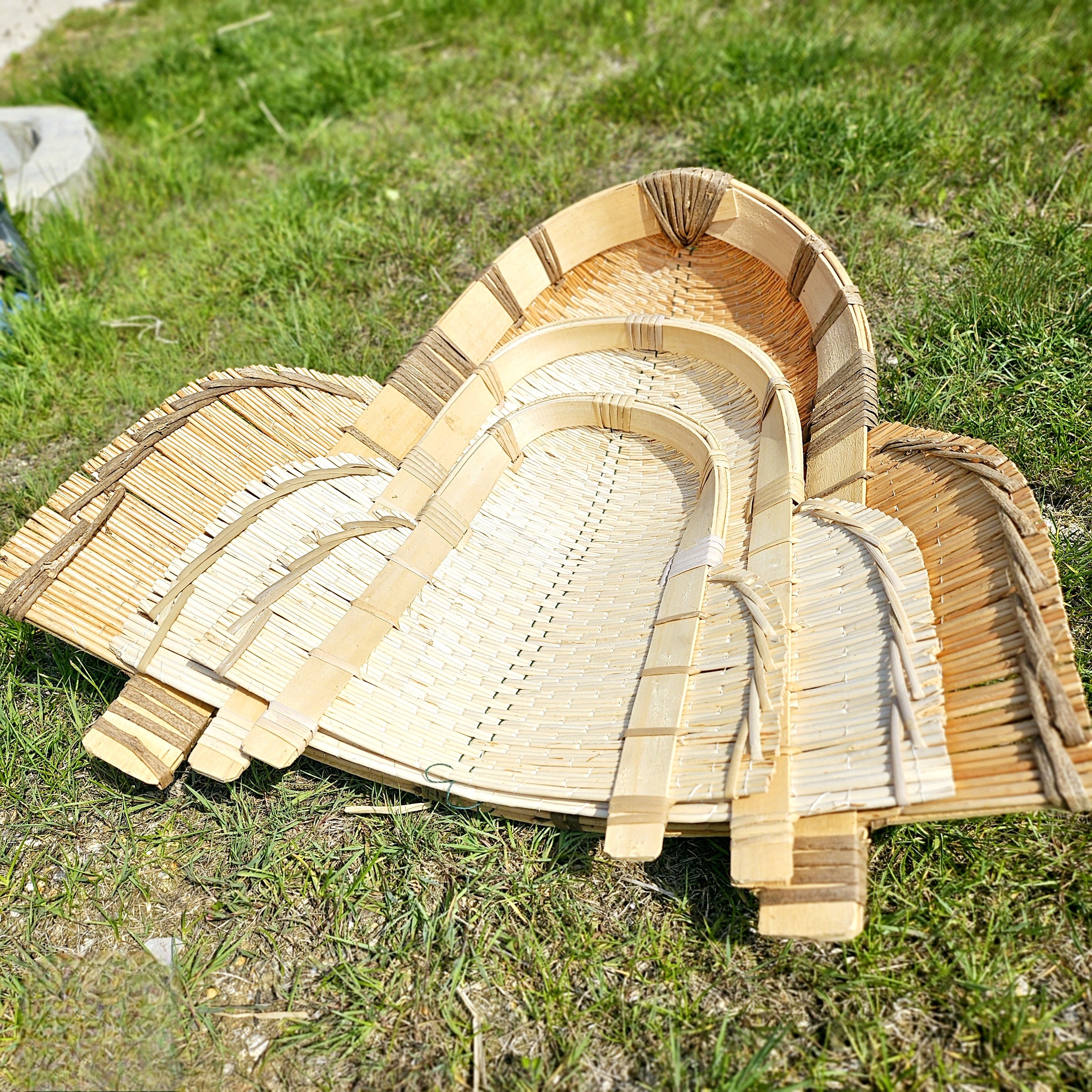 민속마당 버드나무 키(대,중,소) 민속품 민속소품 바구니 농사용품 민속인테리어 민속행사 민속바구니 민속소쿠리 버들키 15,400원