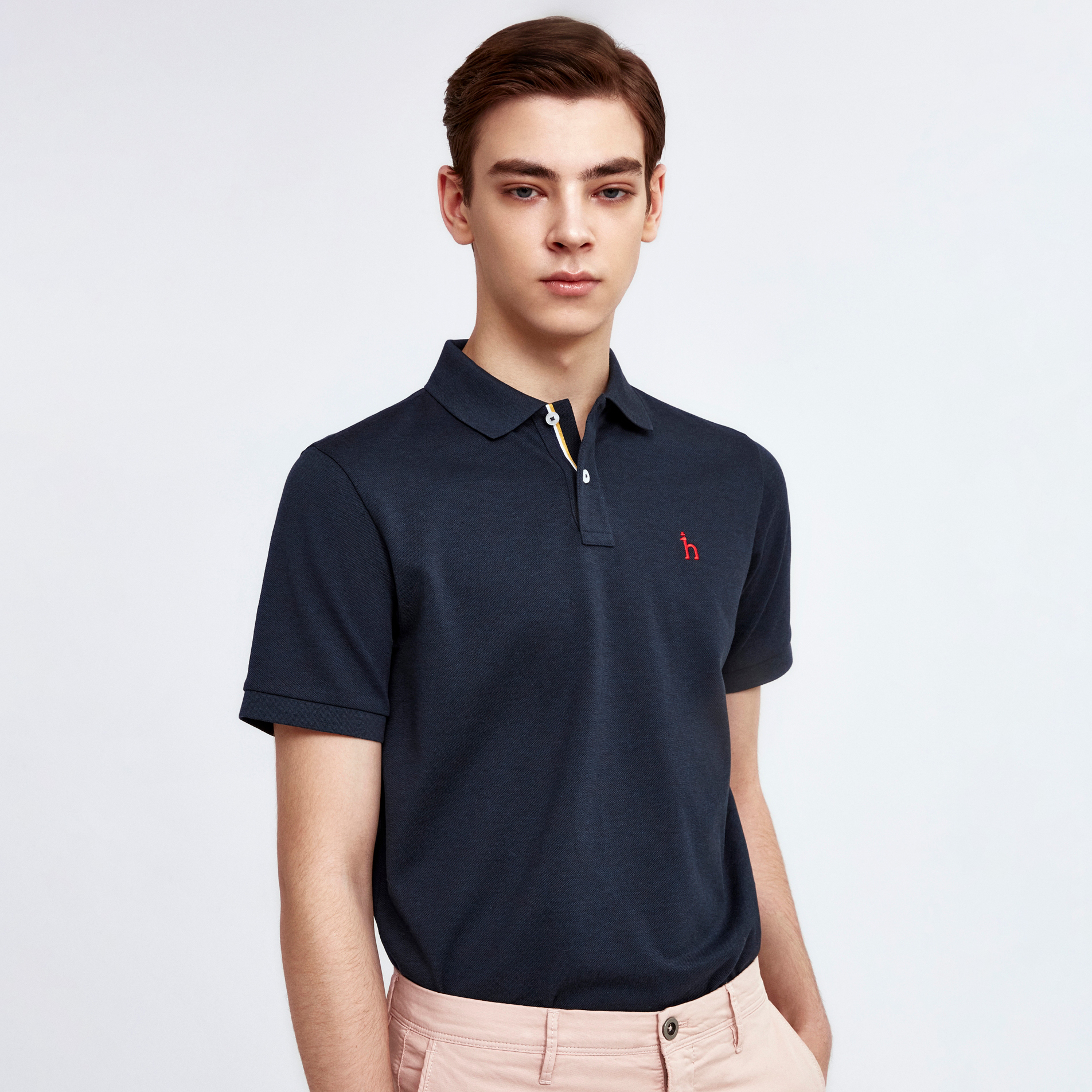 헤지스 아이코닉 반팔 피케 티셔츠 HZTS4B 48,980원