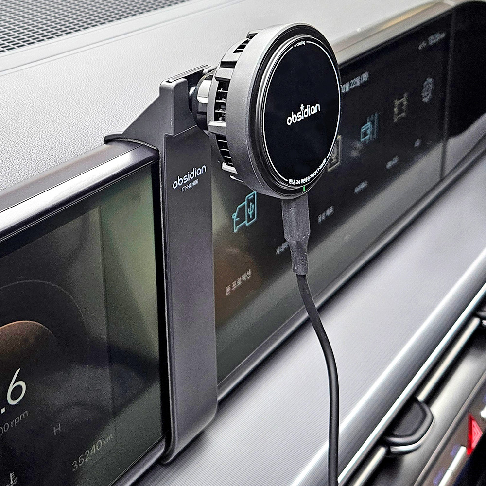 옵시디언 e쿨링 핸드폰 고속 무선충전 거치대 그랜저 GN7 전용, 단일 색상, CT-MW9PE+CT-HCH06 54,800원