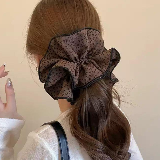 모미엘 18cm 프리미엄 스크런치 4겹 풍성한 왕곱창 빅사이즈 대형 머리끈 13,800원