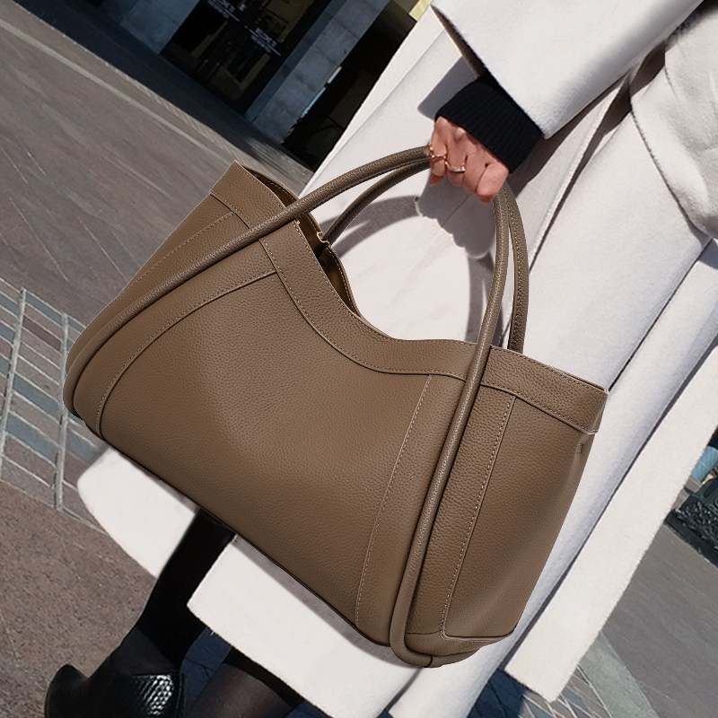 최상층 소가죽 여성용 가방 크로스바디 가방 2025 새로운 고급 대용량 가죽 다용도 여성용 핸드백 65,890원