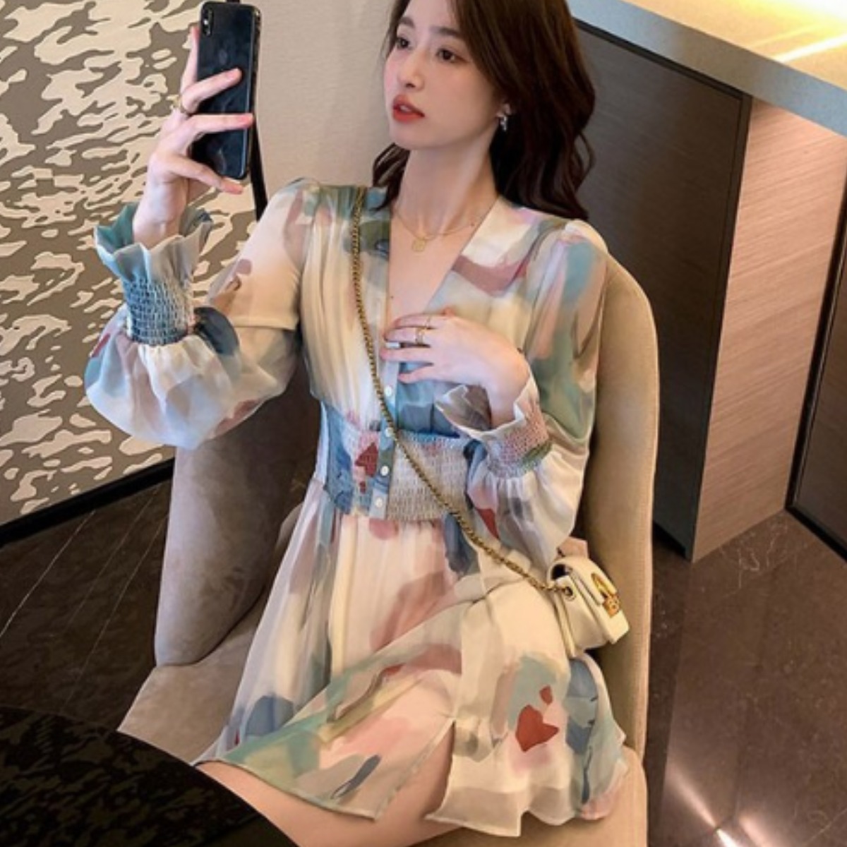 파스텔 쉬폰 여리여리핏 스모크 미니 원피스 러블리룩 49,720원