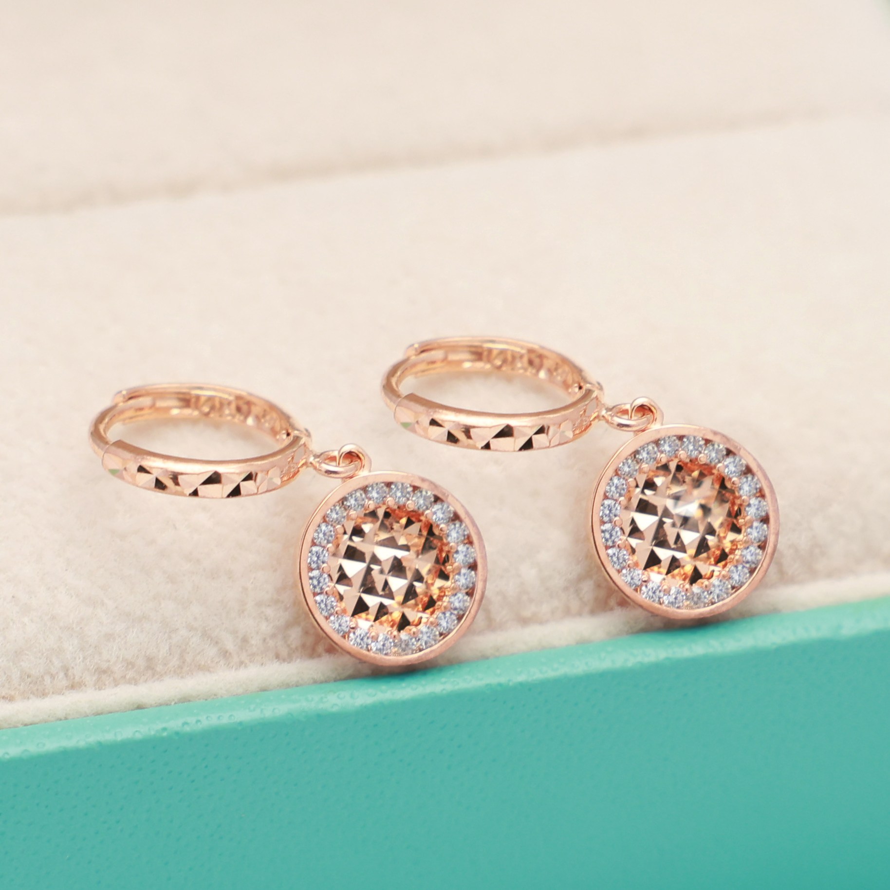 14k 18k 로즈골드 금 귀걸이 원형 딸랑이 원터치 데일리 다이아 컷팅 선물 심플 (E715)체리스쥬얼리 417,640원