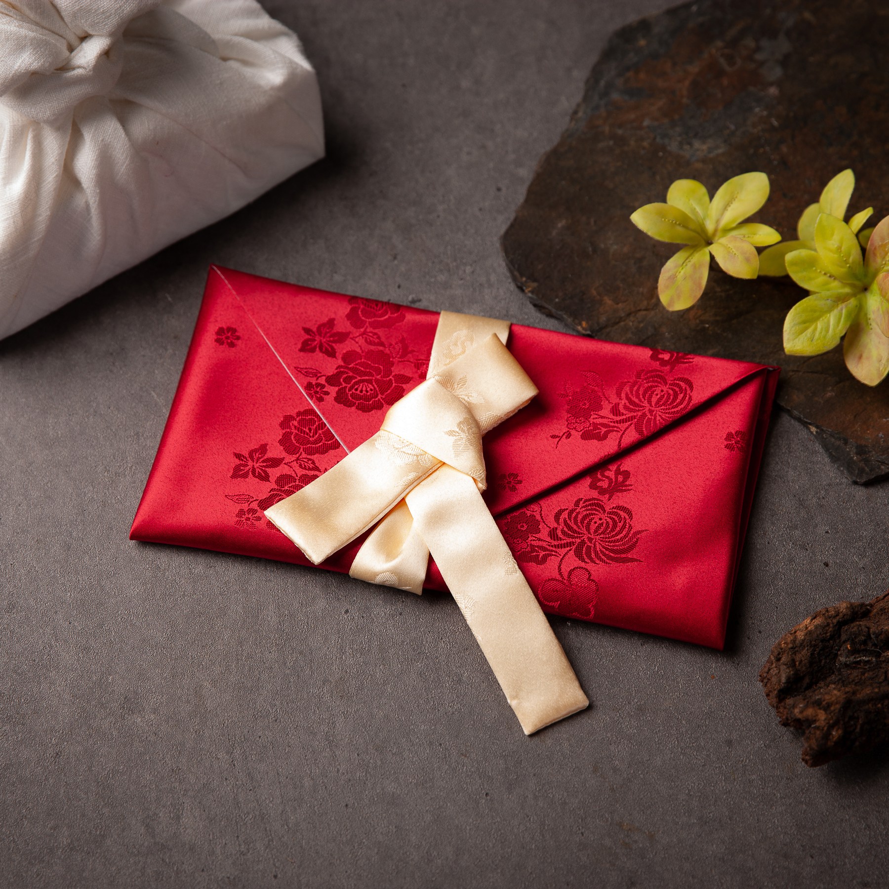 꽃심예단 현금예단봉투 고급양단 매듭보자기 설날명절 현금예단보, 레드 12,900원