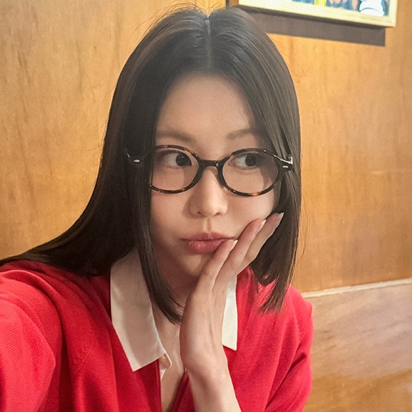 라피던트 긱시크 오벌 뿔테 안경 18,570원