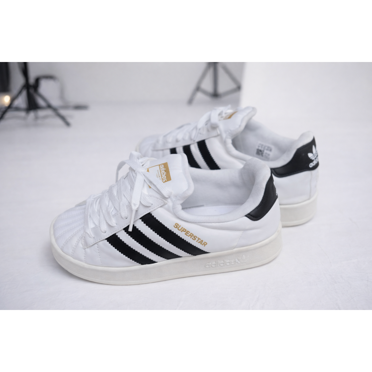 아디다스 남자 여성 인기 베스트셀러 따듯한 겨울 방한화 양말 증정 65,000원