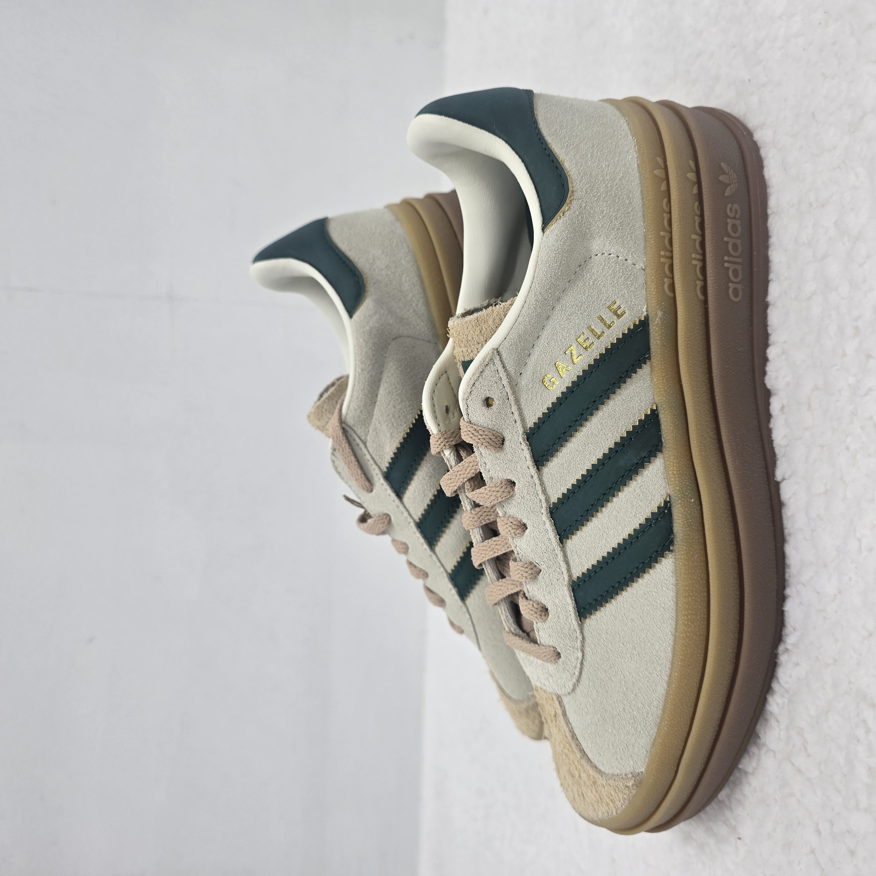 아디다스 가젤 볼드 ID7056 통굽 5cm 키높이 스니커즈 핏 예쁜 데일리 운동화 89,000원