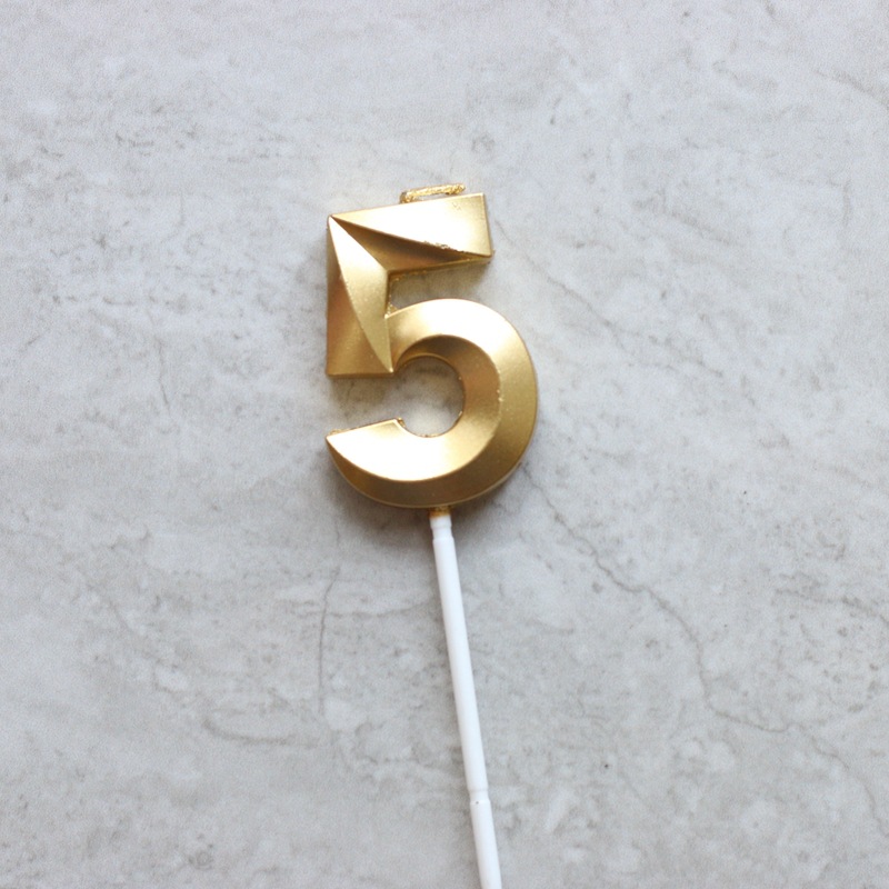 빅사이즈 생일초 케이크픽 특이한 메탈릭 골드 숫자초, 5, 1개, 15g 5,000원