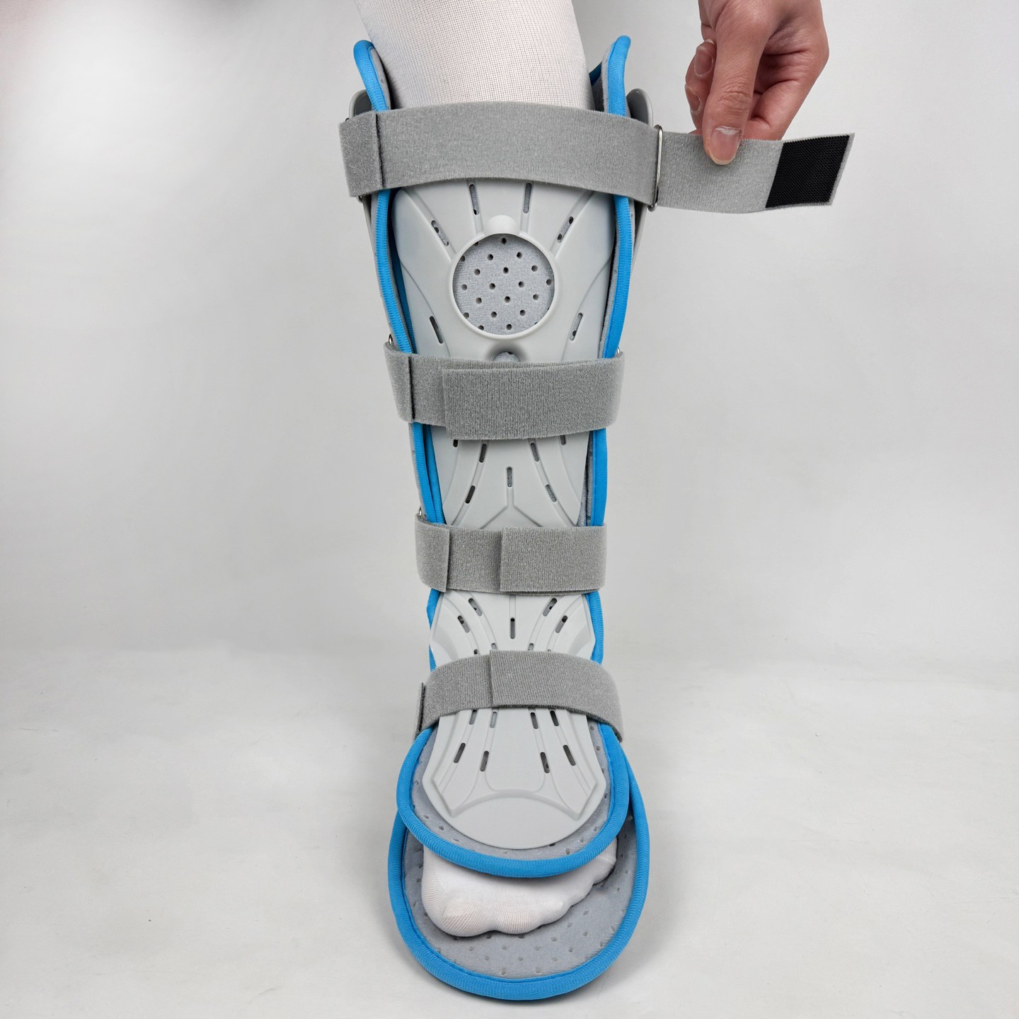 회색 발목보호대 발목 깁스 보조기 반깁스 단하지 보호대, 1개 39,900원