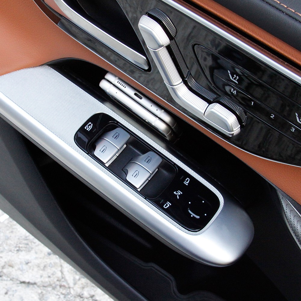 벤츠 C클래스 도어손잡이포켓 2022년이후 W206 호환 용품, 01. C클래스 도어포켓 (2열) 2P, 1세트 15,000원