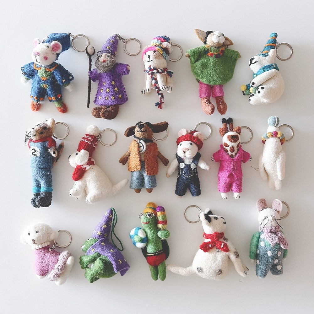 오릴리 네팔 핸드메이드 양모 펠트 동물 캐릭터 인형 키링 13,500원