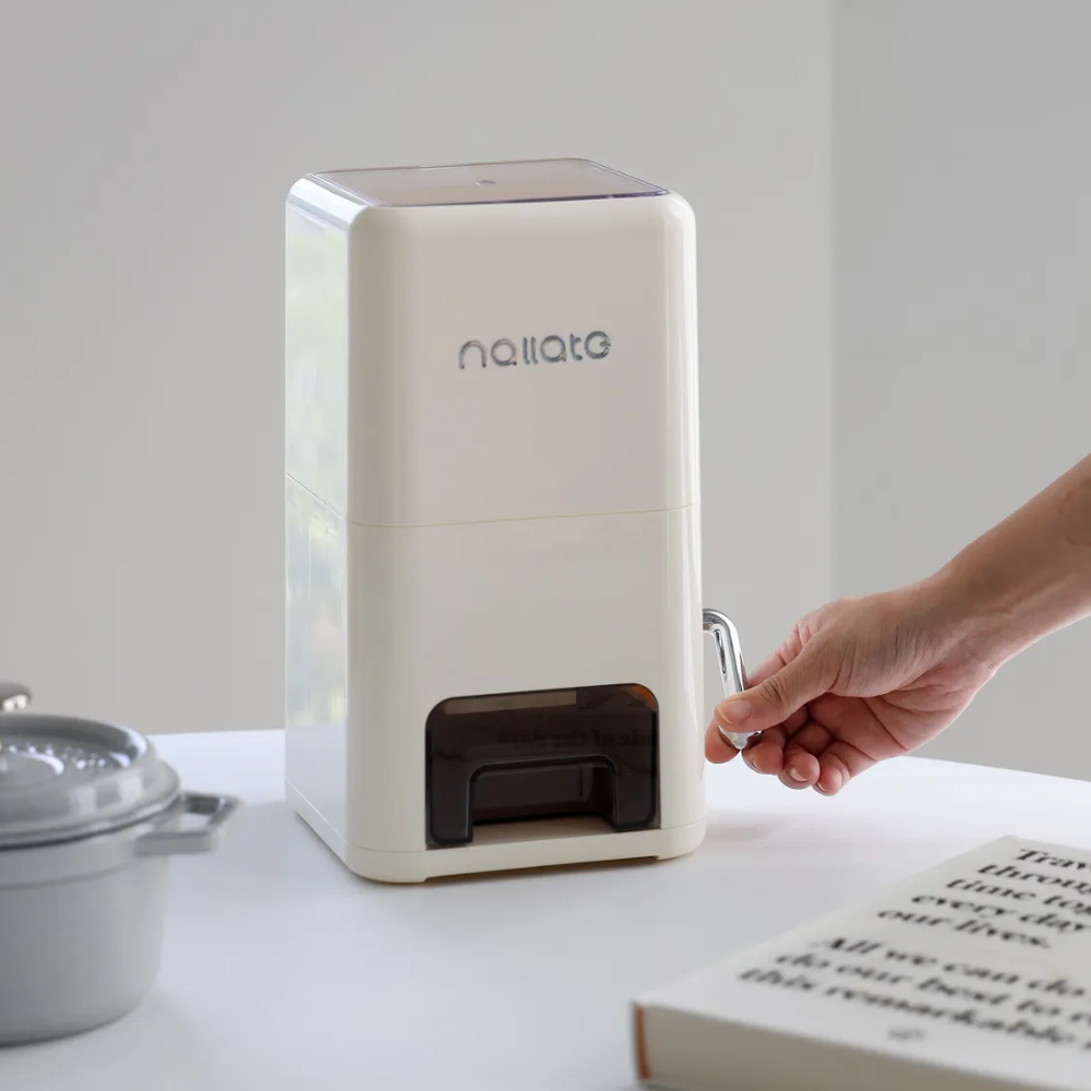 유미하우스 원터치 밀폐 진공 계량 쌀통 잡곡 원두 쌀보관통, 1개, 크림아이보리 26,500원