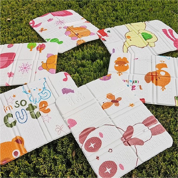 [지앤지] 가볍게 들고 편하게 앉자 릭터 접이식 방석 등산 백팩킹 낚시 페스티벌 미니 돗자리 휴대용 4,490원