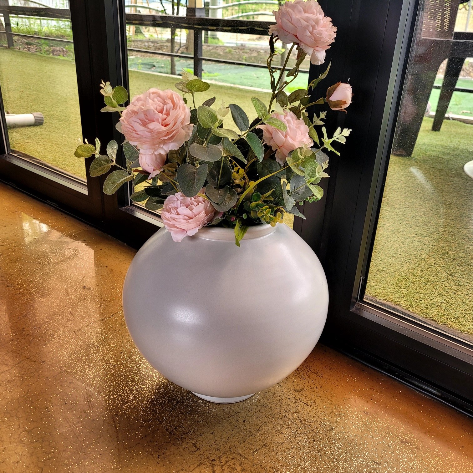 달항아리 도자기화병 백자 물레 핸드메이드 무광 인테리어 소품 오브제 작가작품 단지 35,830원