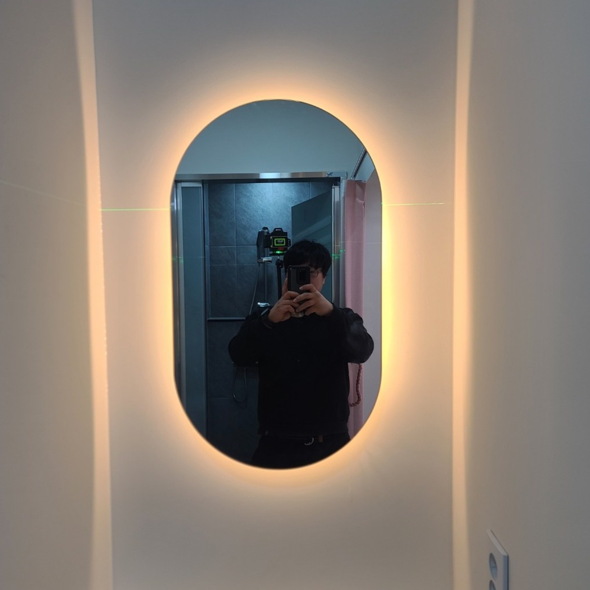 [예원거울] 양타원형 LED거울 간접 조명 80,000원