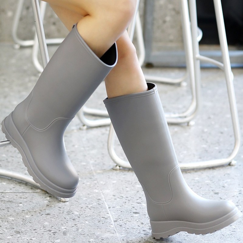 여성 패션 롱 미들 레인부츠 장목 통굽 장화 미끄럼 방지 여름 첼시 레인부츠 슬림핏 스타일리시 내구성 고무장화 27,880원