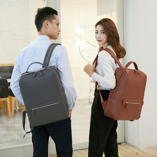 남자 여성 남녀공용 대학생 직장인 회사원 비즈니스 캐주얼 가죽 무지 고급 가벼운 슬림한 얇은 노트북 백팩 가방 52,800원