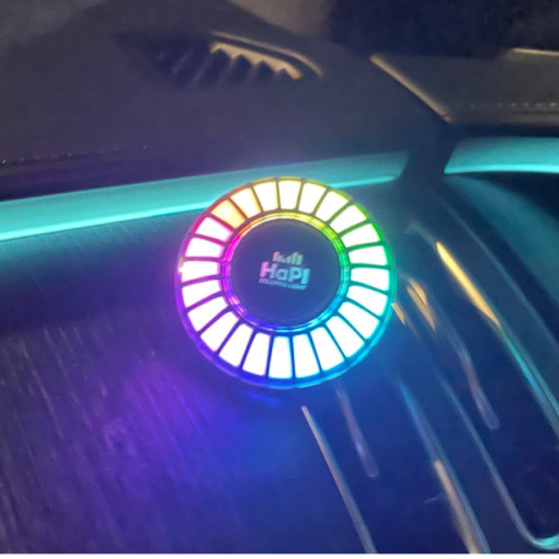 소리에 반응하는 블랙베리 향 블루투스 엠비언트 라이트 조명 차량용 고급 방향제 79,800원