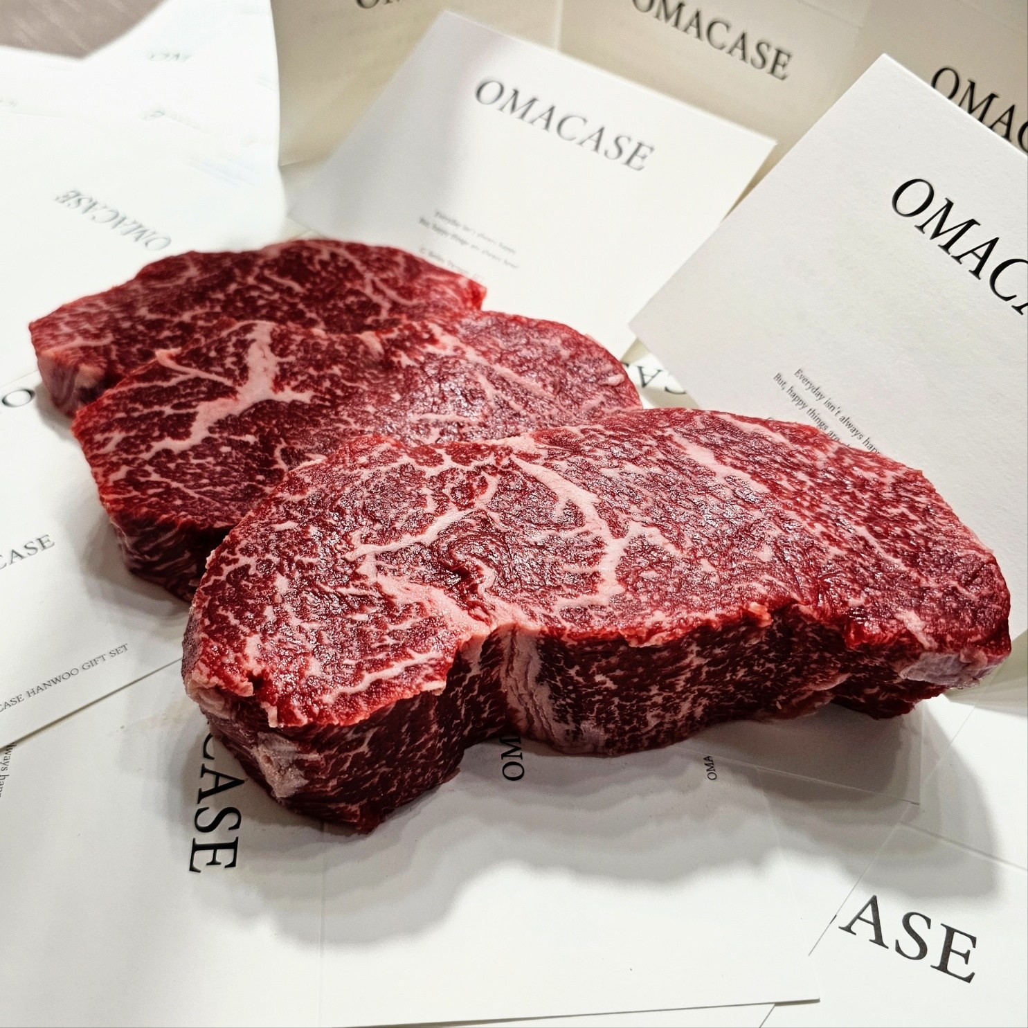 [박가네] 투플러스 등급 한우알등심 300g 한우새우살,스테이크, 두께조절 86,000원