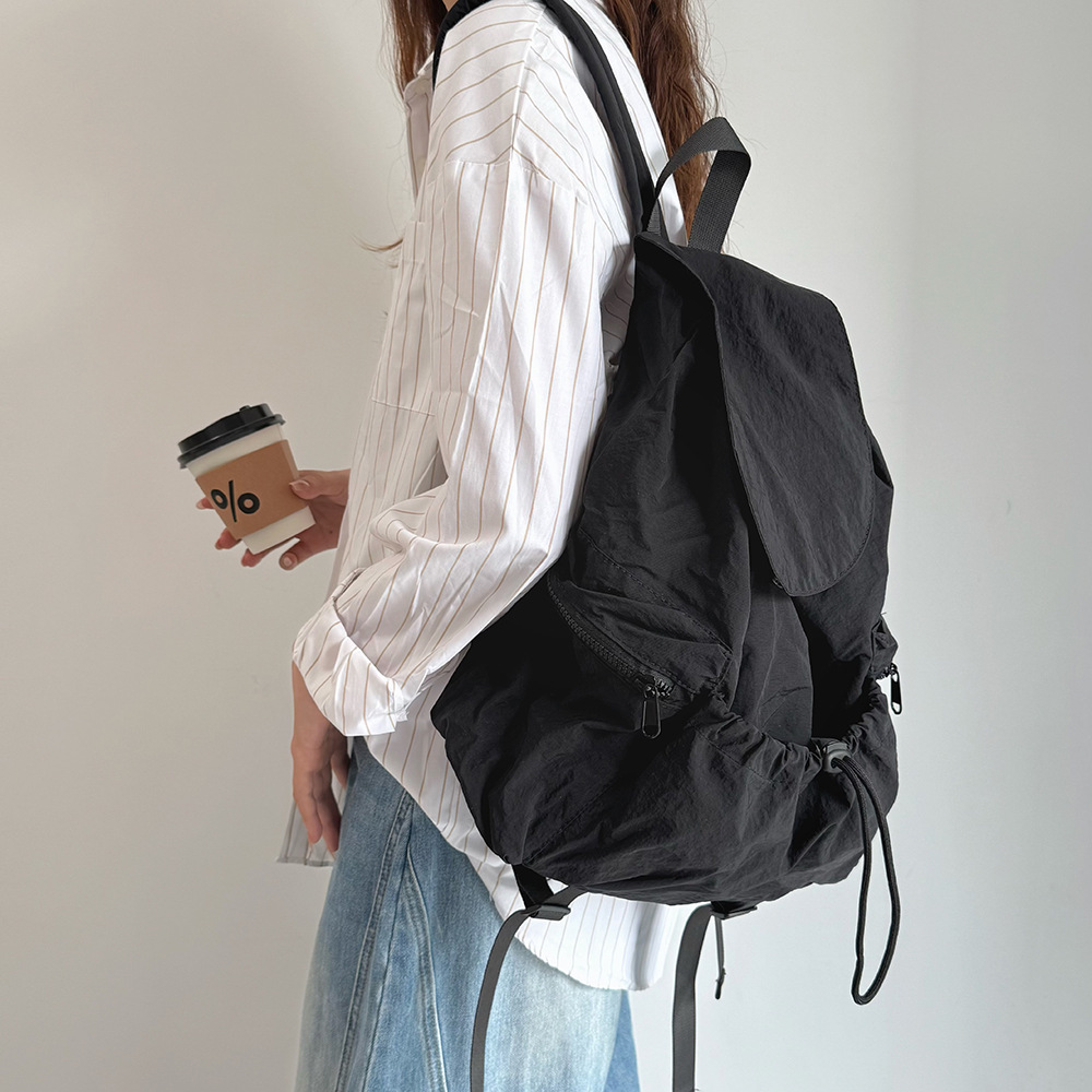 티니플럼모드 여성 백팩 캐주얼 초경량 15,900원