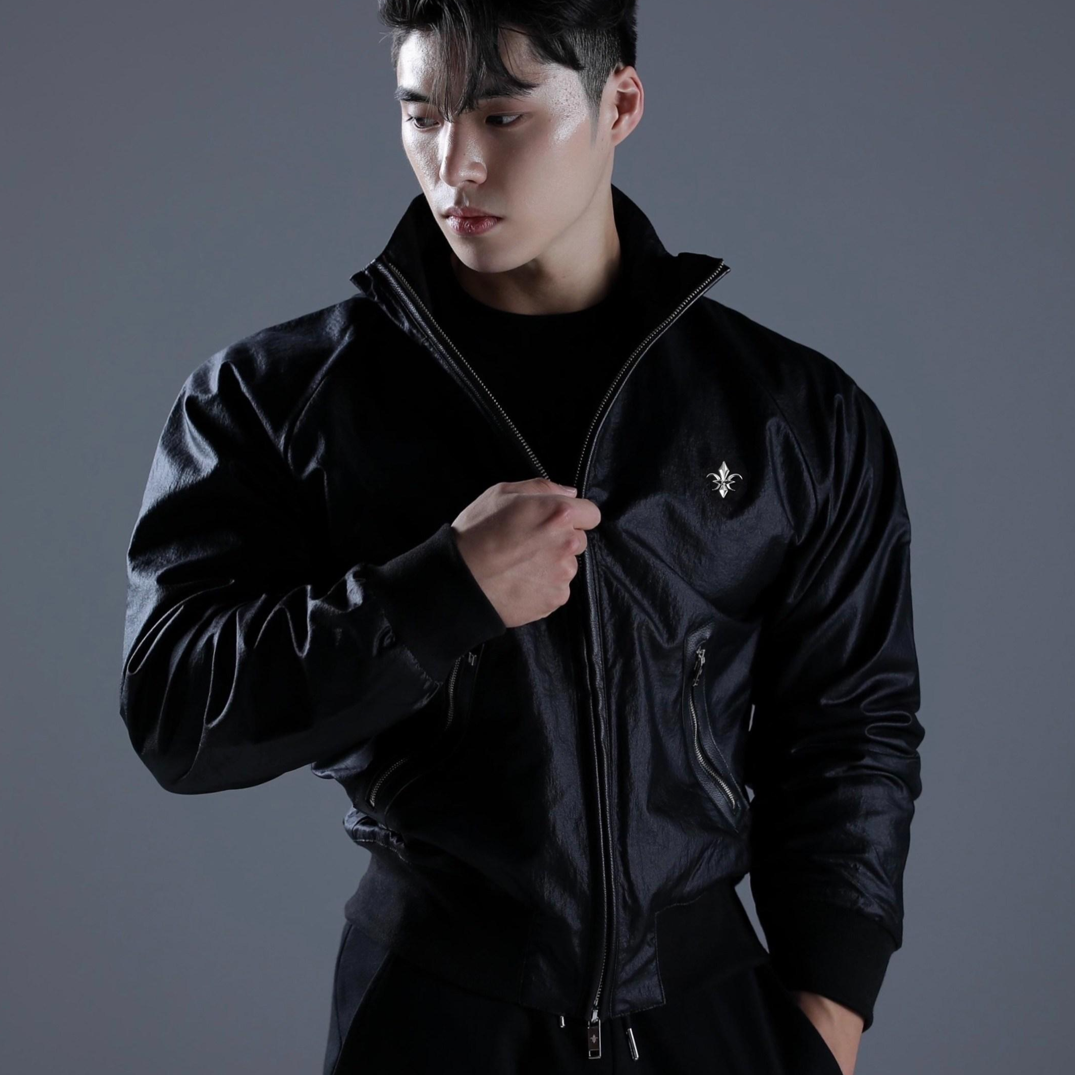 카미드 크롭 바람막이 윈드브레이커 봄버자켓 219,000원